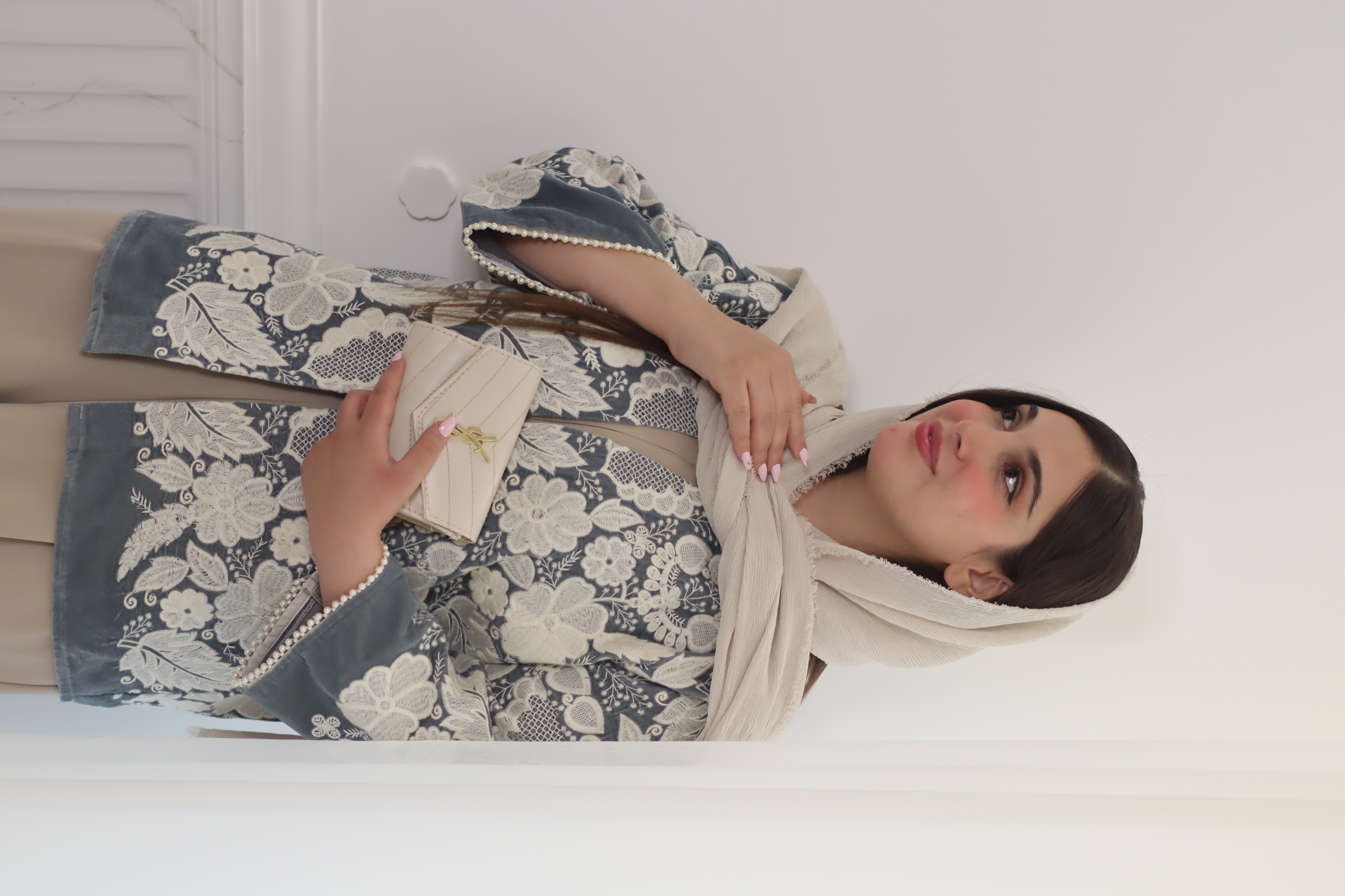 کت زنانه مخمل سوزن دوزی آبی یخی